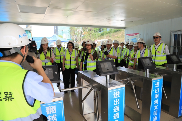 深圳市建筑工務(wù)署舉辦新時(shí)代政府工程智慧建造公眾開放日活動_4